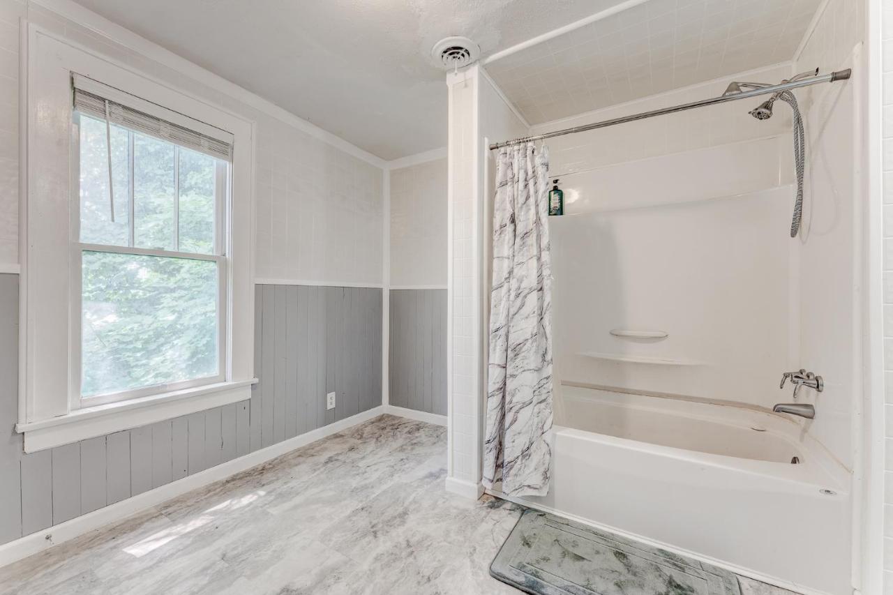 Awesome House, 5 Minutes To Dt, 2 Miles To Stadium And Ruby Memorial! Morgantown Bagian luar foto